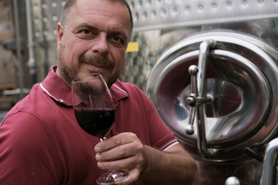 Günter vor Gärtank 2022 01-01 by Steve Haider