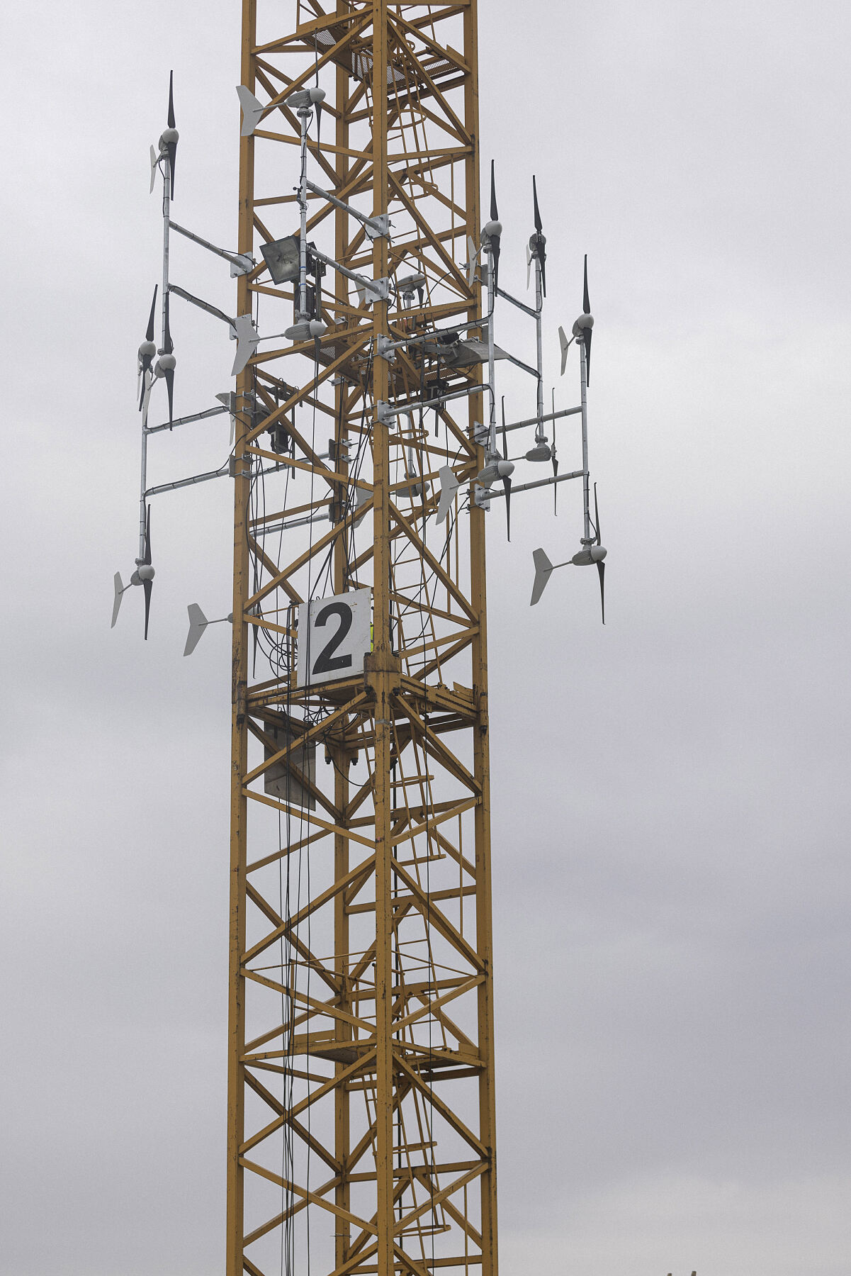 SÜBA AG baut Vorreiterrolle weiter aus: 16 Windturbinen versorgen Baustelle mit Strom