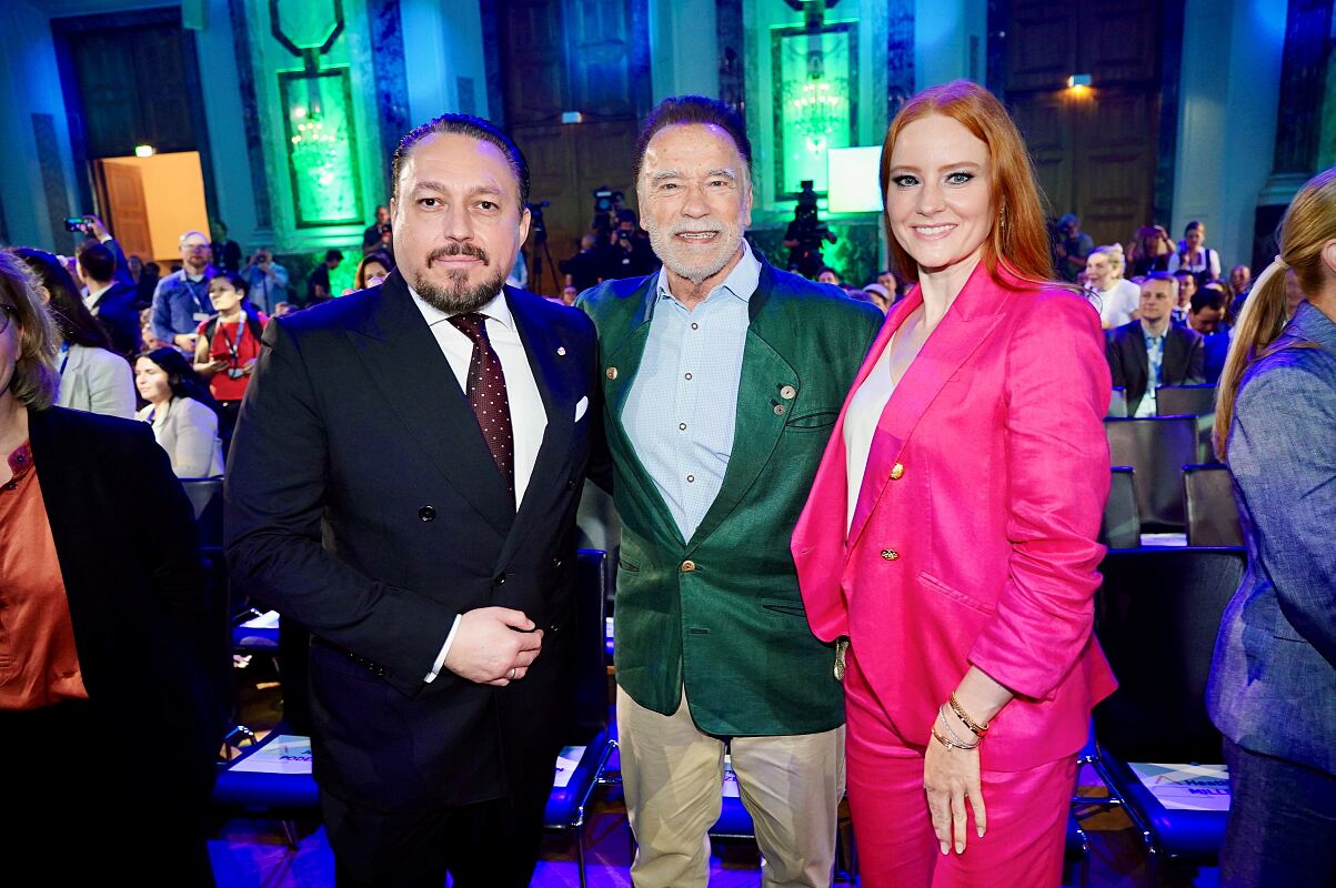 Klemens Hallmann mit Arnold Schwarzenegger and Barbara Meier (c)A. Tischler