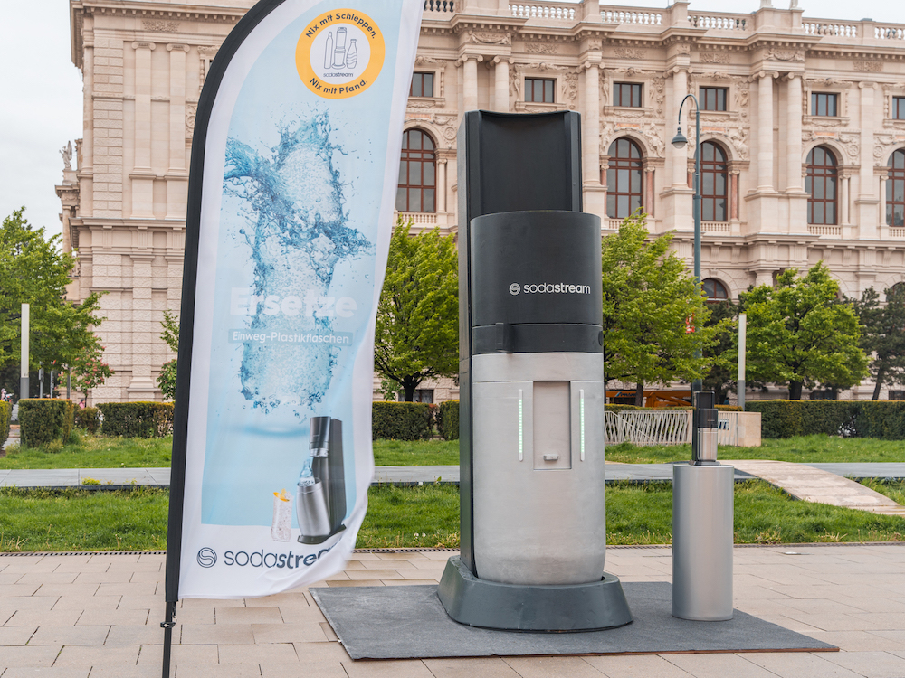 SodaStream Ersetze Einweg-Plastikflaschen-Aktivierung (c) Paul Breuss  Brimed