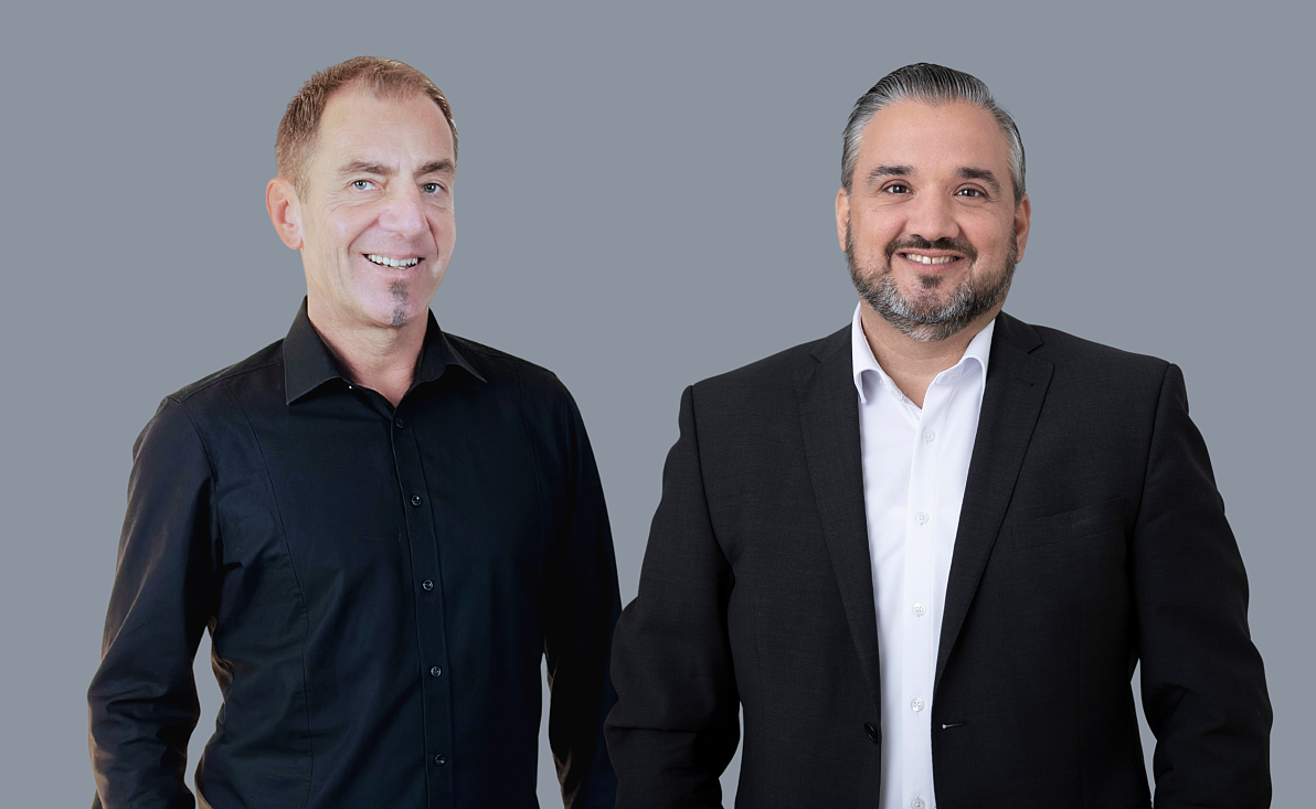 Manfred Nowotny, Vorstand ONTEC (links) und José Lopez, CEO von CONVOTIS (rechts).